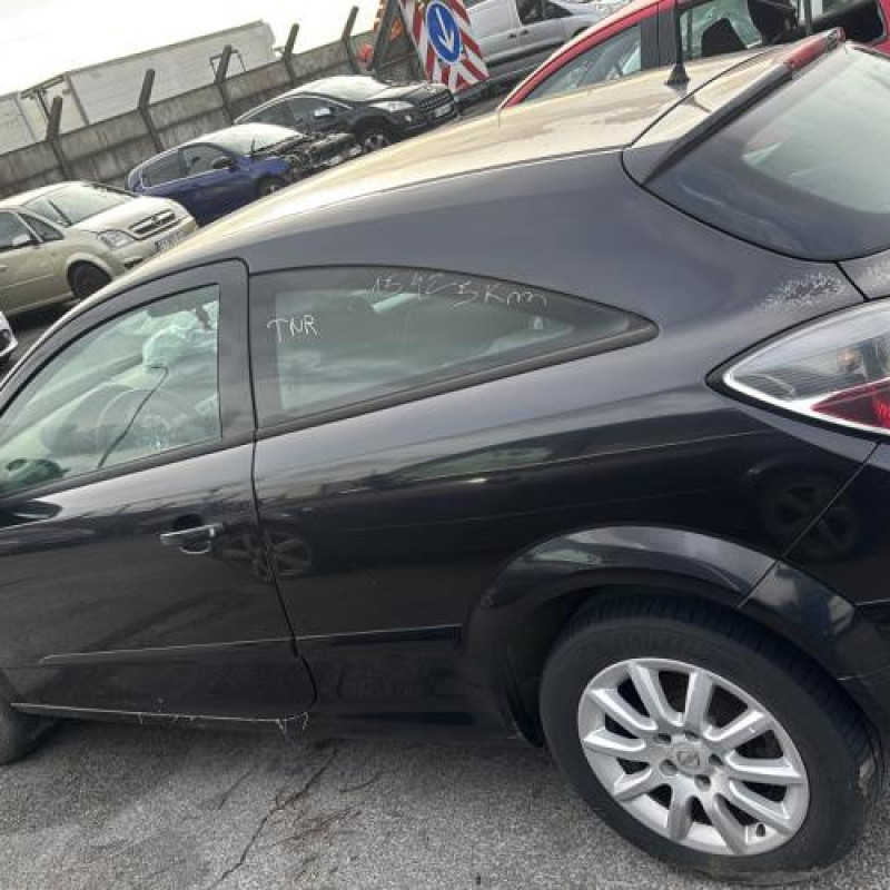 Pare choc arriere OPEL ASTRA H Photo n°19