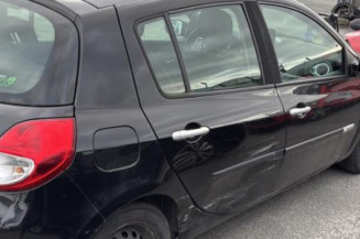 Malle/Hayon arriere RENAULT CLIO 3