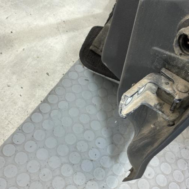 Porte arriere gauche PEUGEOT 208 1 Photo n°6