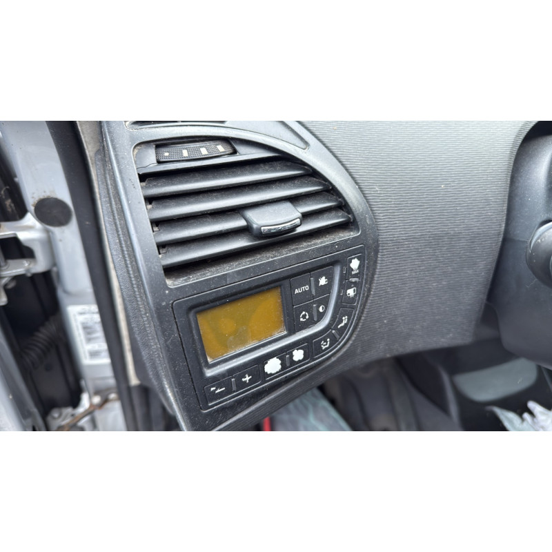 Bouton de coffre CITROEN C4 PICASSO 1 Photo n°20
