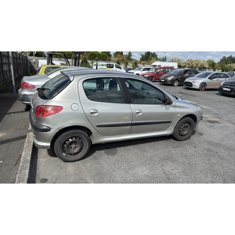 Bouton de coffre PEUGEOT 206 Photo n°11