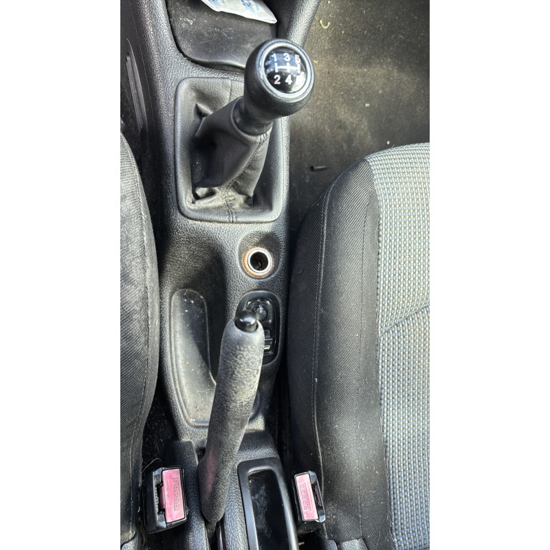 Bouton de coffre PEUGEOT 206 Photo n°19