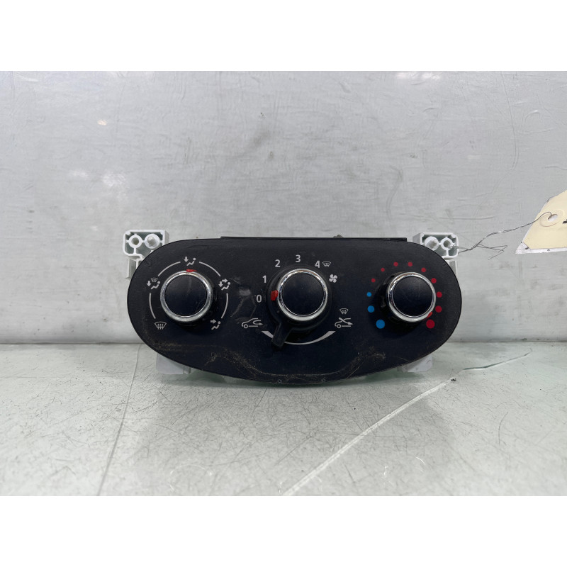 Commande chauffage DACIA DOKKER Photo n°1