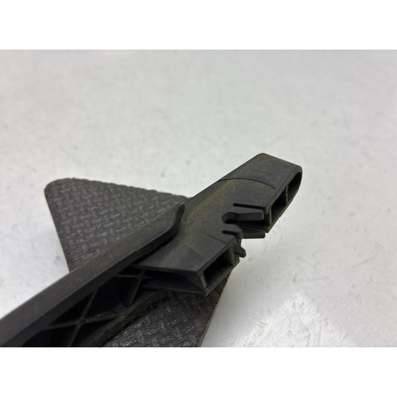 Bras essuie glace arriere RENAULT CLIO 3 Photo n°3