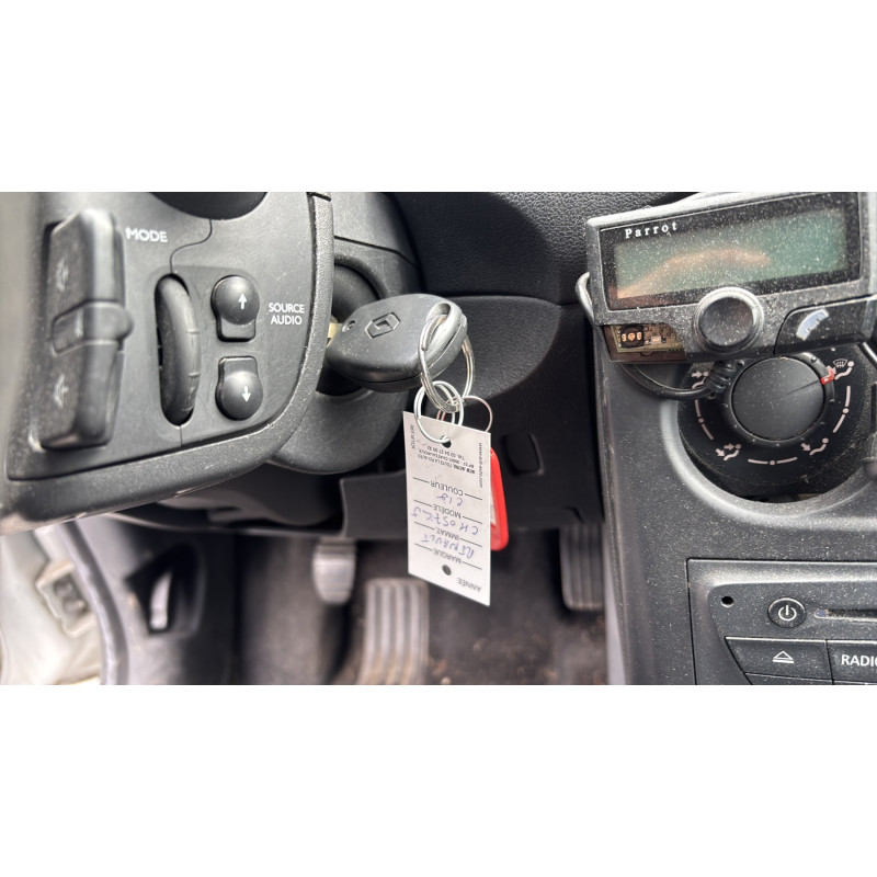 Compteur RENAULT CLIO 3 Photo n°20