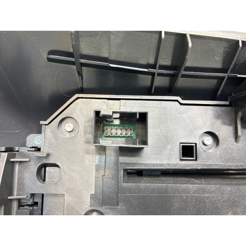 Bouton de warning PEUGEOT 308 2 SW Photo n°4