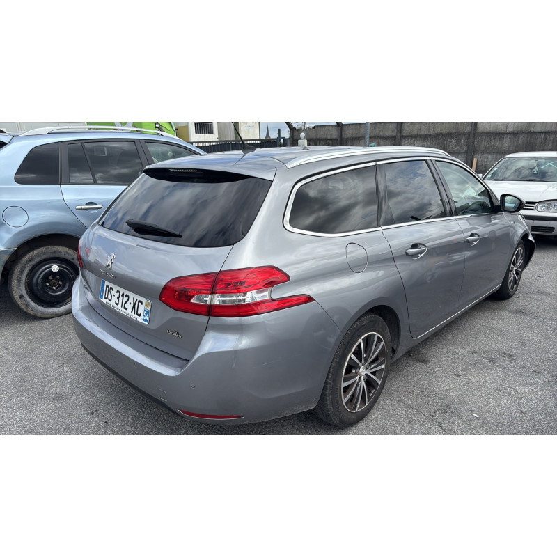 Bouton de warning PEUGEOT 308 2 SW Photo n°18