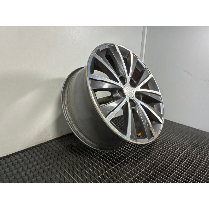 Jante PEUGEOT 308 2 SW Photo n°4