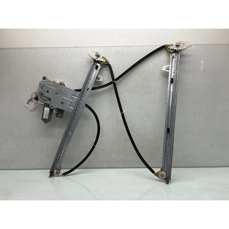 Leve vitre electrique avant gauche CITROEN XSARA PICASSO Photo n°1