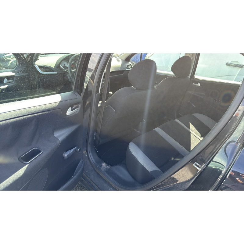 Pare boue avant droit PEUGEOT 207 Photo n°15