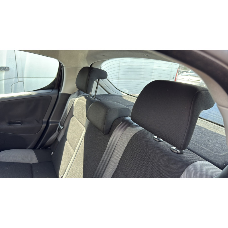 Pare boue avant droit PEUGEOT 207 Photo n°16