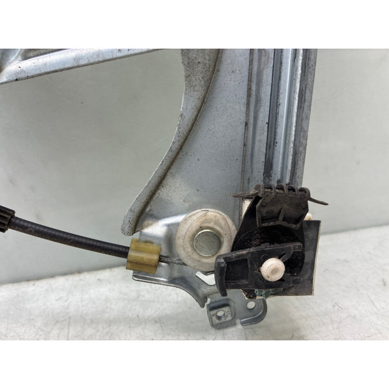Leve vitre electrique avant gauche RENAULT CLIO 3 Photo n°5