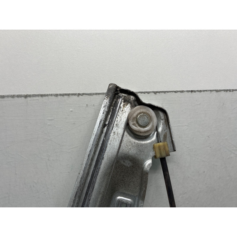 Leve vitre electrique avant gauche RENAULT CLIO 3 Photo n°7
