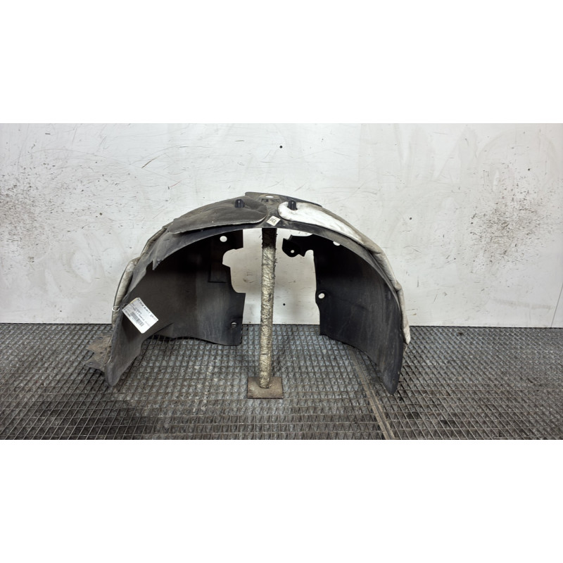 Pare boue avant gauche RENAULT CLIO 5 Photo n°1