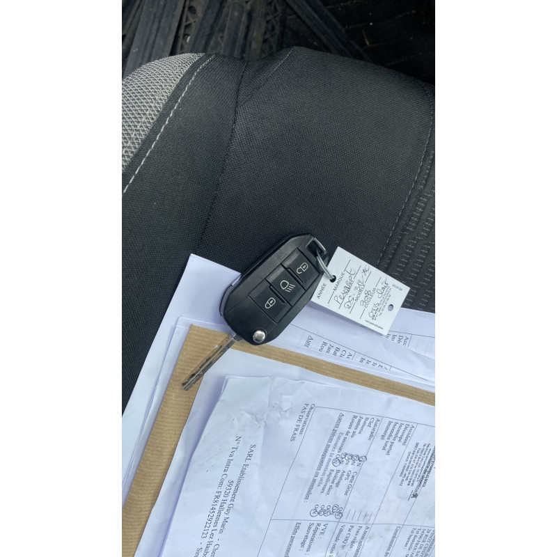 Ecran GPS PEUGEOT 308 2 SW Photo n°11