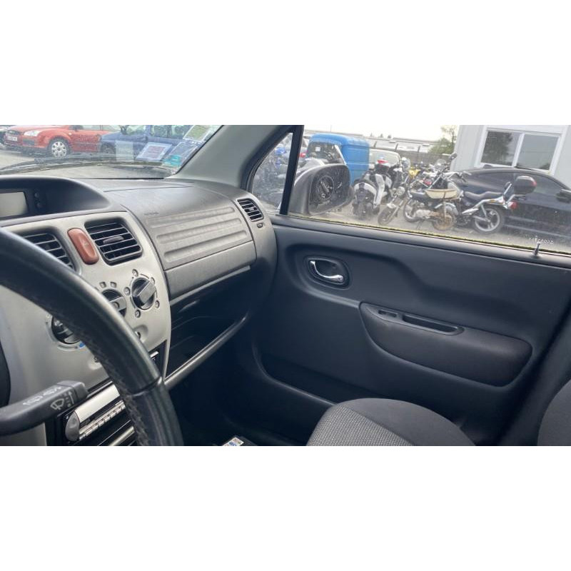 Pare boue avant droit OPEL AGILA A Photo n°4