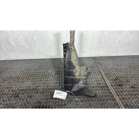 Pare boue arriere gauche TOYOTA YARIS 3 Photo n°1