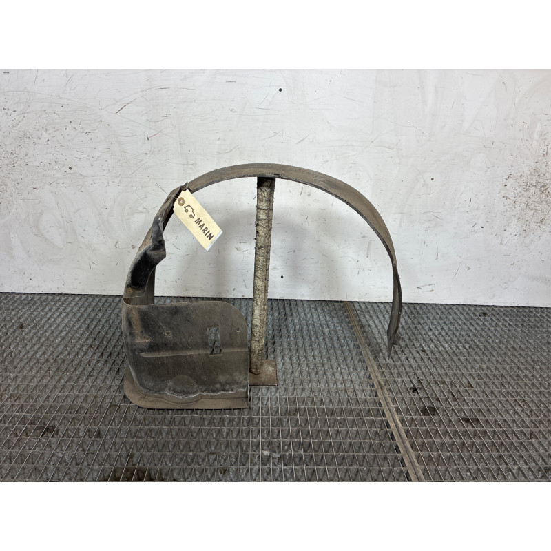 Pare boue avant droit CITROEN SAXO Photo n°1