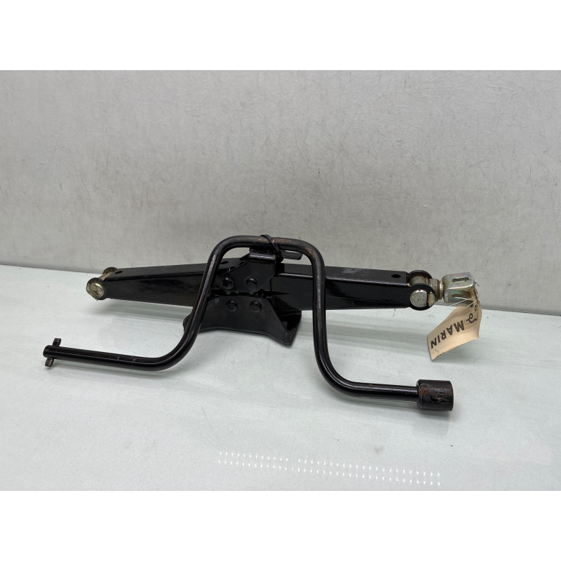 Cric RENAULT R21 Photo n°1