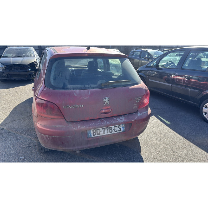 Pare boue avant droit PEUGEOT 307 Photo n°9