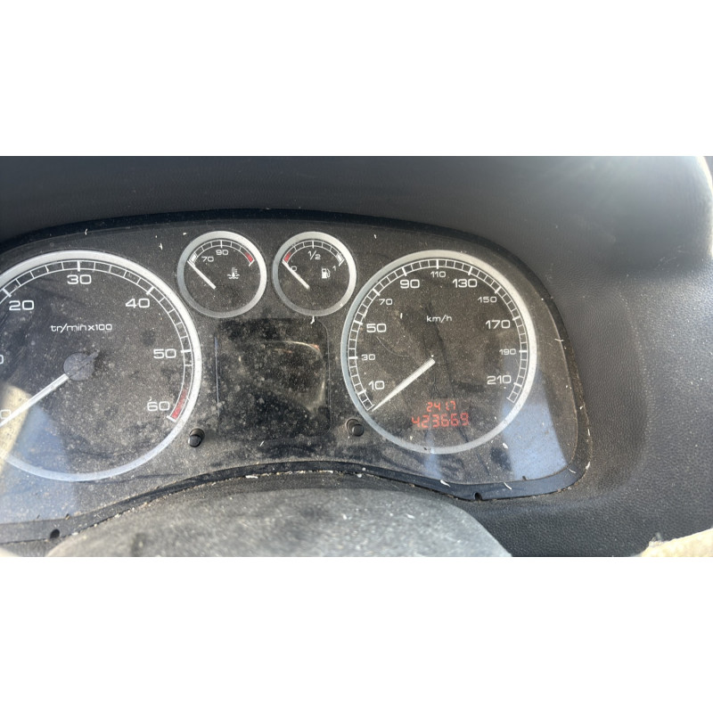 Pare boue avant droit PEUGEOT 307 Photo n°20