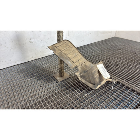 Pare boue arriere gauche NISSAN JUKE 1