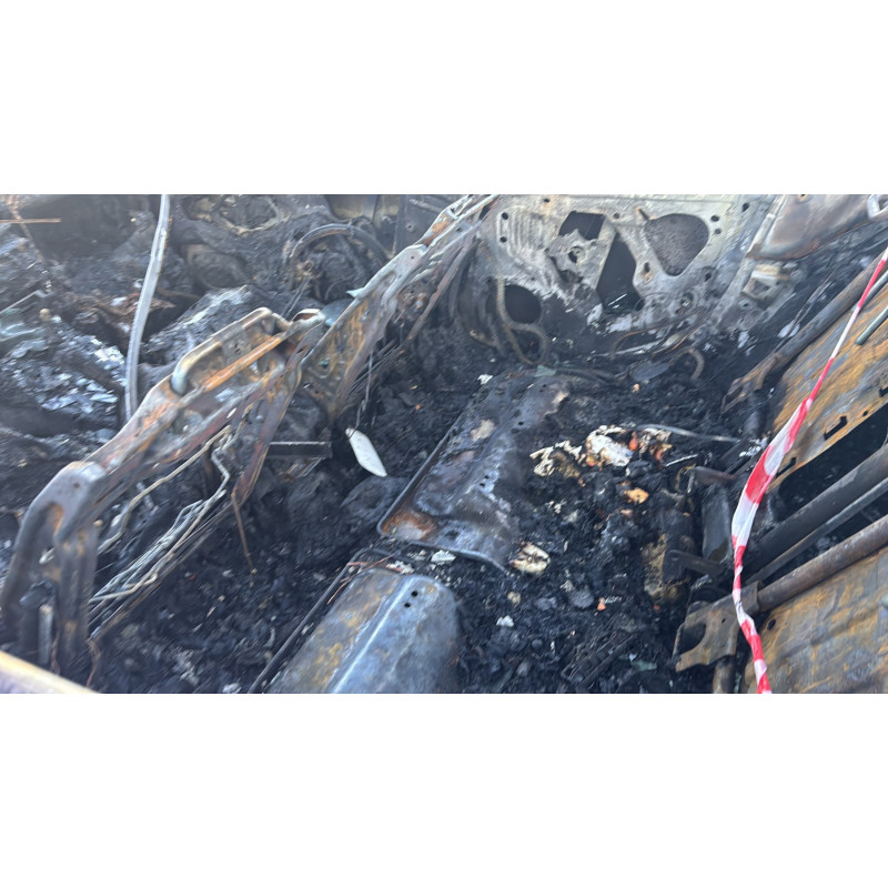 Pare boue avant gauche CITROEN C5 2 Photo n°9