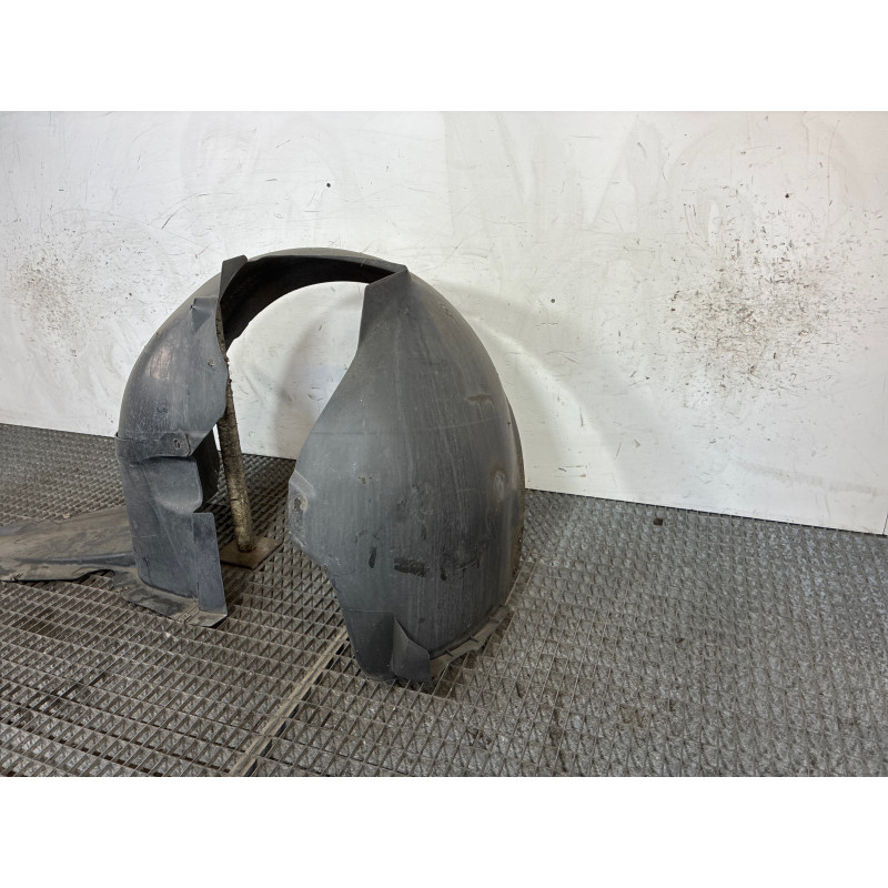 Pare boue avant droit VOLKSWAGEN PASSAT 6 Photo n°3