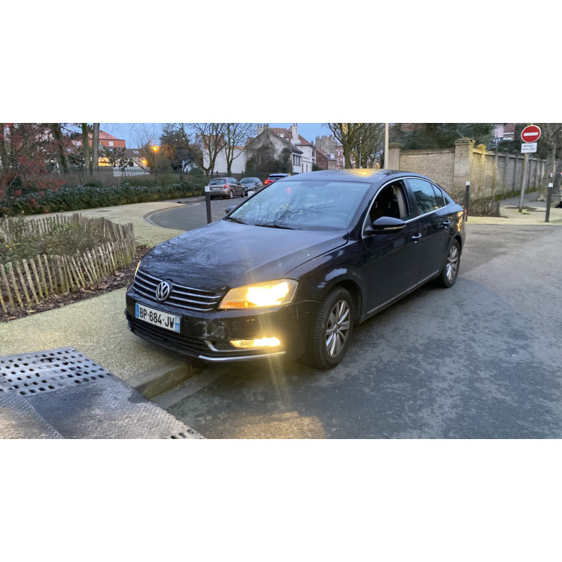 Pare boue avant droit VOLKSWAGEN PASSAT 6 Photo n°4