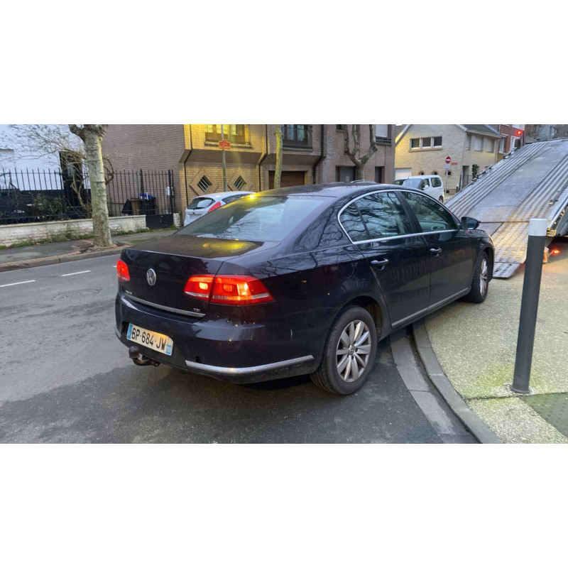 Pare boue avant droit VOLKSWAGEN PASSAT 6 Photo n°6