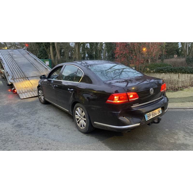 Pare boue avant droit VOLKSWAGEN PASSAT 6 Photo n°7