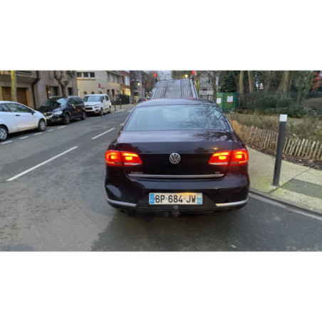Pare boue avant droit VOLKSWAGEN PASSAT 6