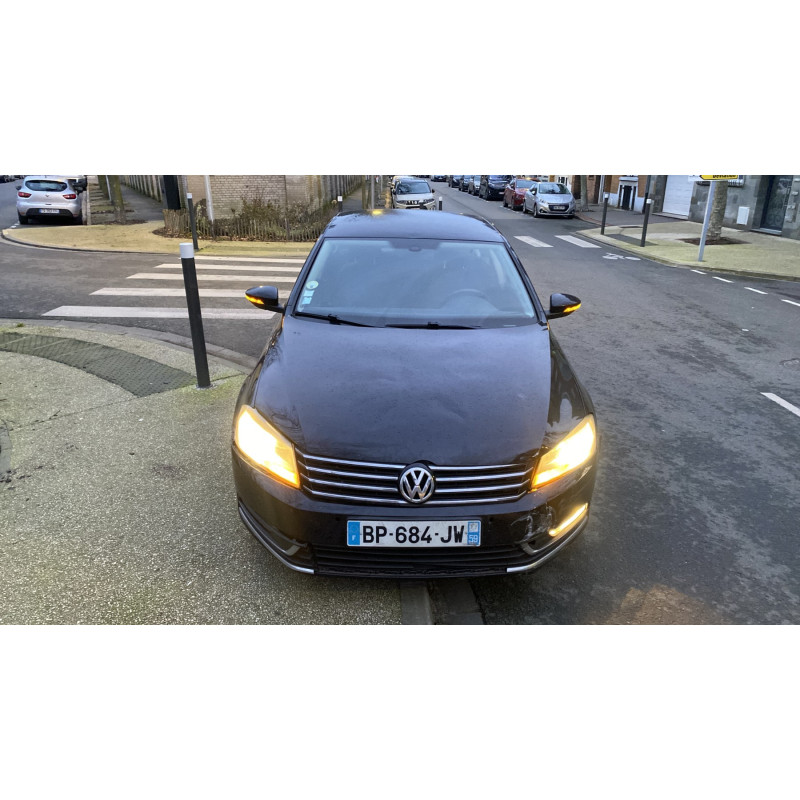 Pare boue avant droit VOLKSWAGEN PASSAT 6 Photo n°9