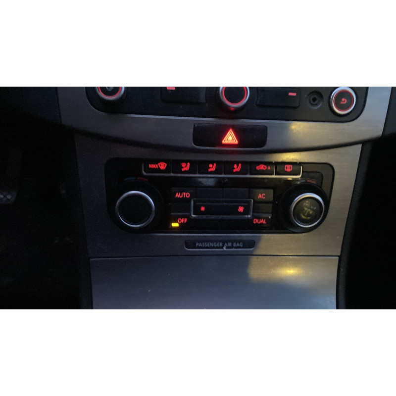 Pare boue avant droit VOLKSWAGEN PASSAT 6 Photo n°11