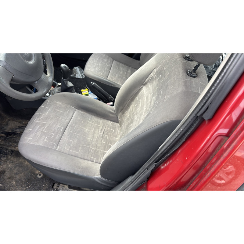 Pare boue avant gauche DACIA SANDERO 1 Photo n°13