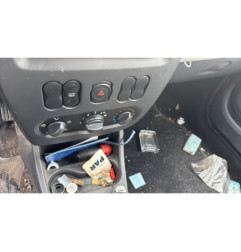 Pare boue avant gauche DACIA SANDERO 1