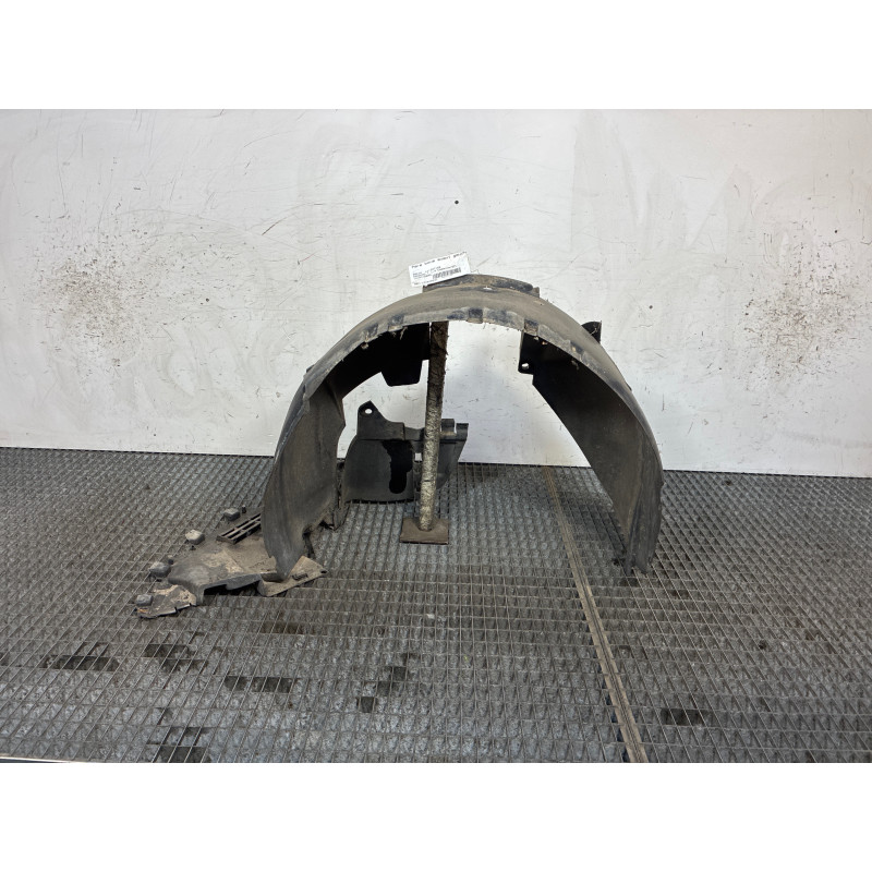 Pare boue avant gauche DACIA SANDERO 1 Photo n°1