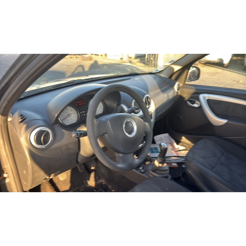 Pare boue avant gauche DACIA SANDERO 1 Photo n°14