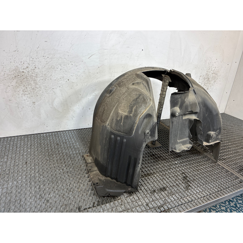 Pare boue avant gauche BMW SERIE 5 E61 Photo n°3