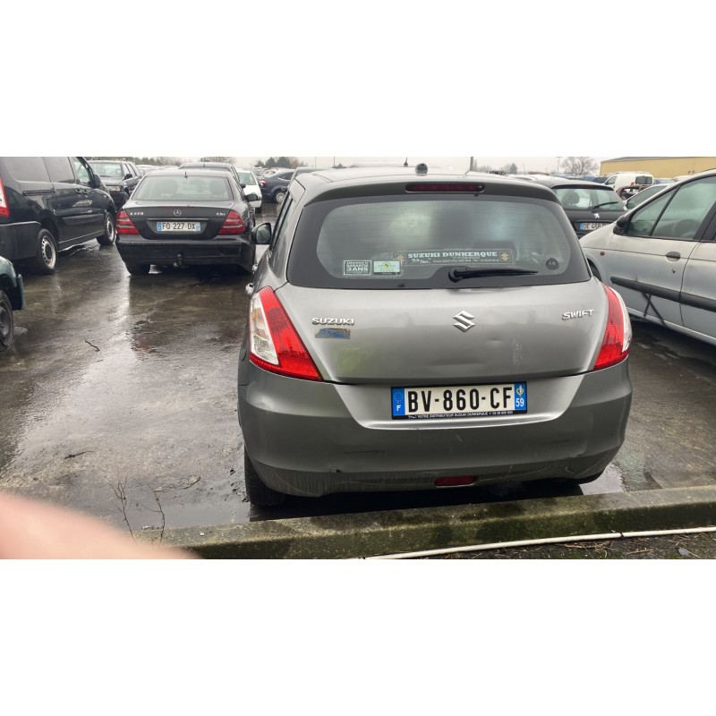 Pare boue arriere droit SUZUKI SWIFT 4 Photo n°9