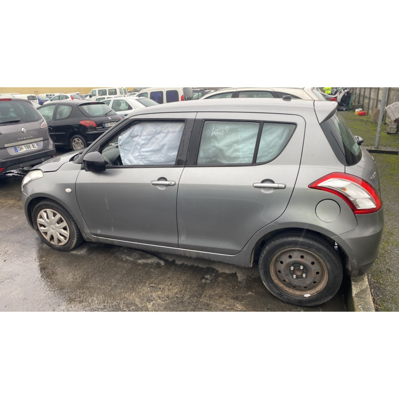 Pare boue arriere droit SUZUKI SWIFT 4 Photo n°10