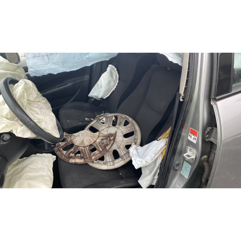 Pare boue arriere droit SUZUKI SWIFT 4 Photo n°15