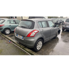 Pare boue avant gauche SUZUKI SWIFT 4