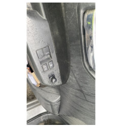 Pare boue avant gauche SUZUKI SWIFT 4