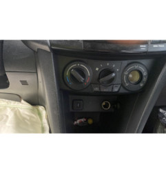 Pare boue avant gauche SUZUKI SWIFT 4