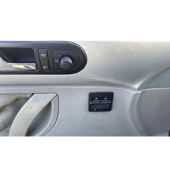 Pare boue avant droit VOLKSWAGEN NEW BEETLE 1