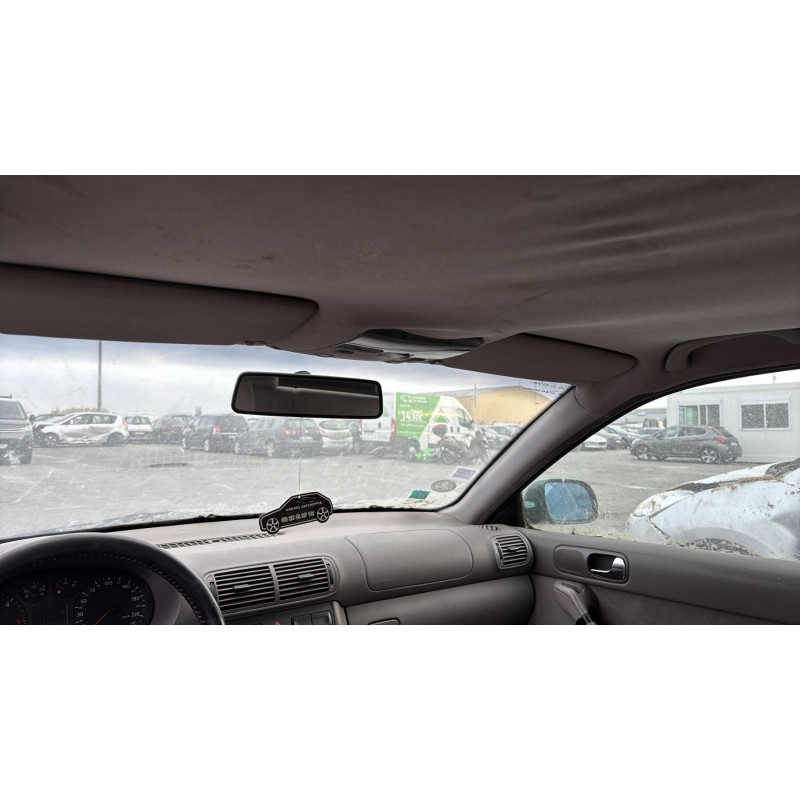 Pare boue avant gauche AUDI A3 1 Photo n°18