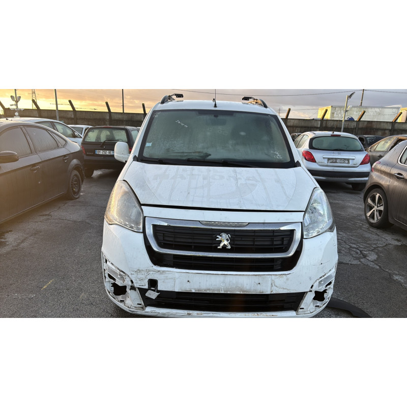Pare boue arriere gauche PEUGEOT PARTNER 2 Photo n°13