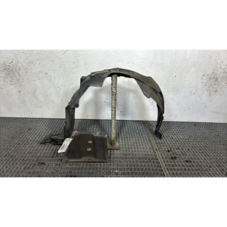 Pare boue avant droit PEUGEOT 107 Photo n°1