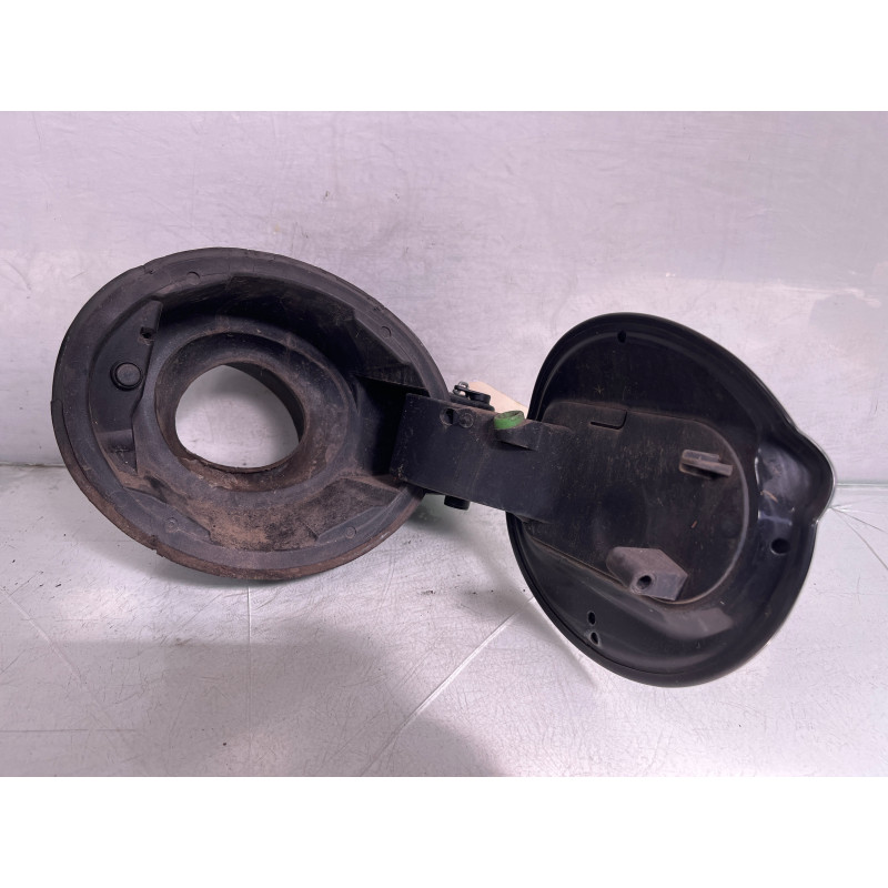 Trappe d'essence BMW SERIE 1 E87 Photo n°2